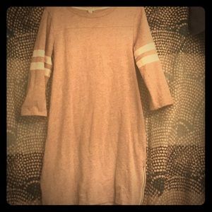 A JCREW polo dress. Grey and white . Size s .